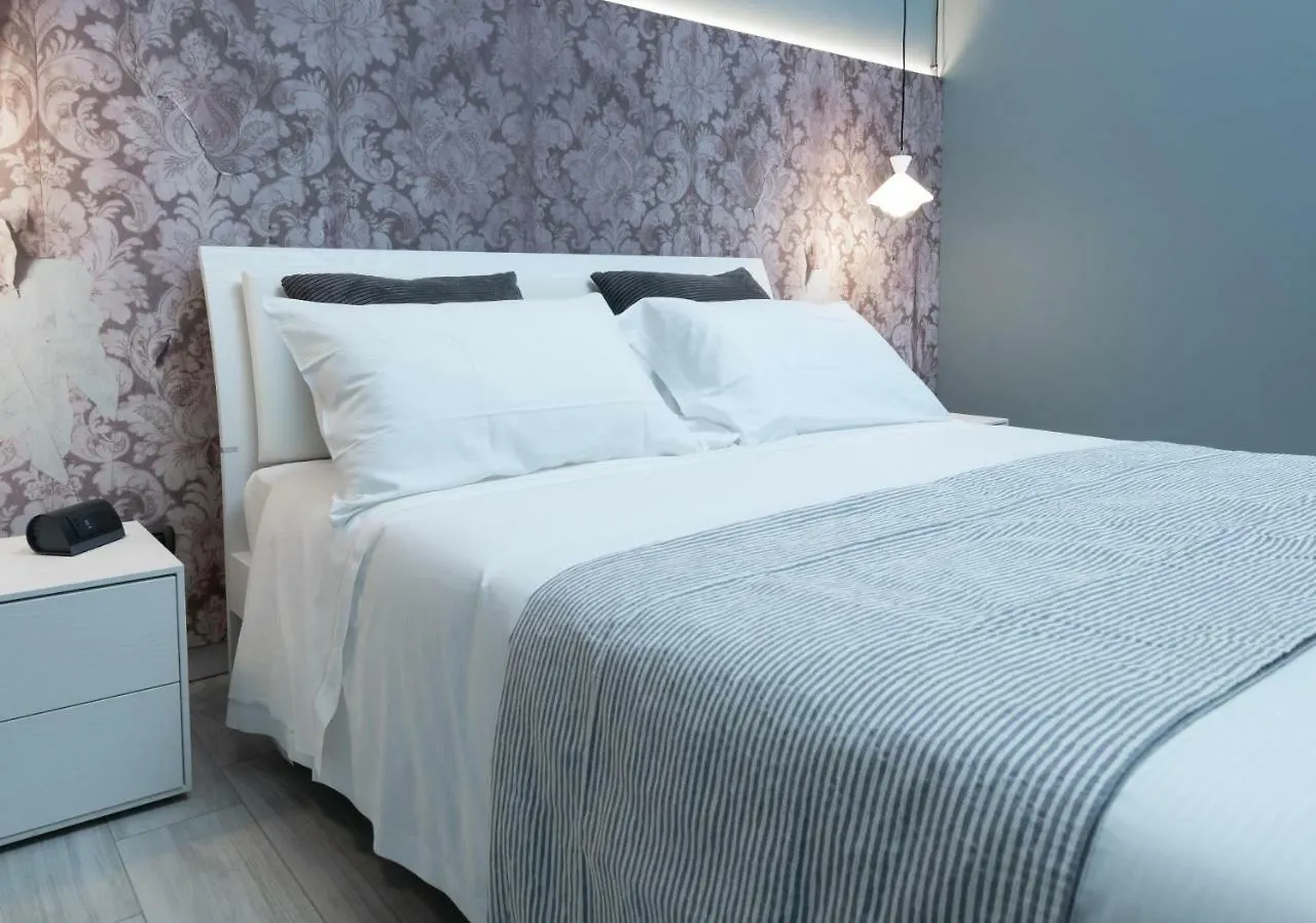 The Suite Home Verona II